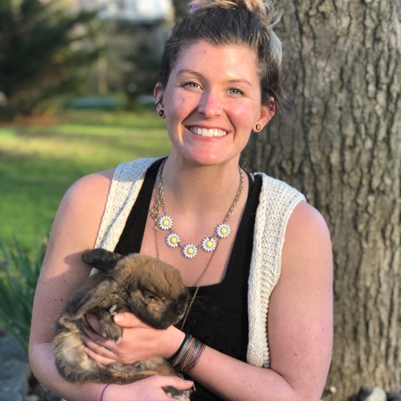 Meet your Posher, Taylor - Picture 1 of 1